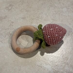 THE BLUEBERRY HILL Cotton Crochet Rattle